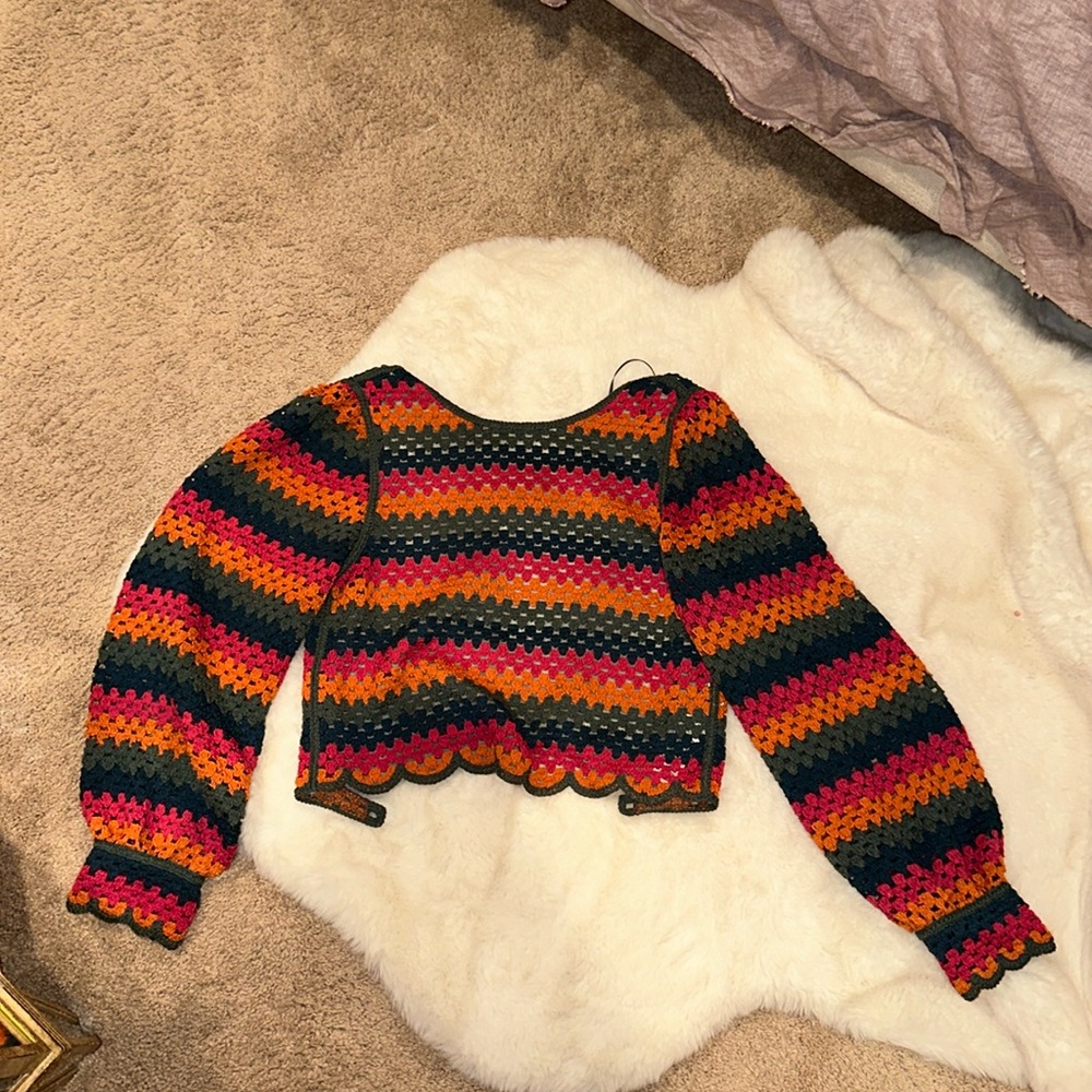 Crochet long sleeve top
